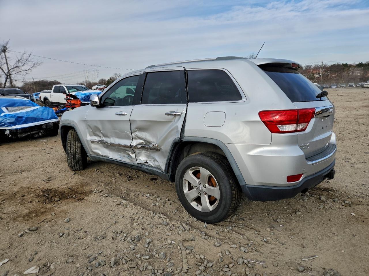 2011 JEEP GRAND CHEROKEE LIMITED photo 2