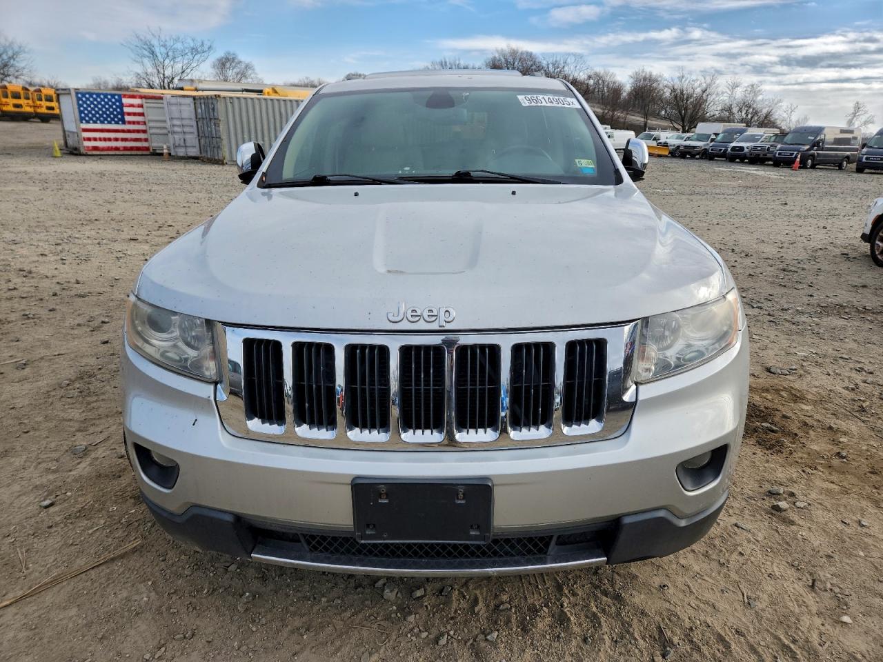 2011 JEEP GRAND CHEROKEE LIMITED photo 5