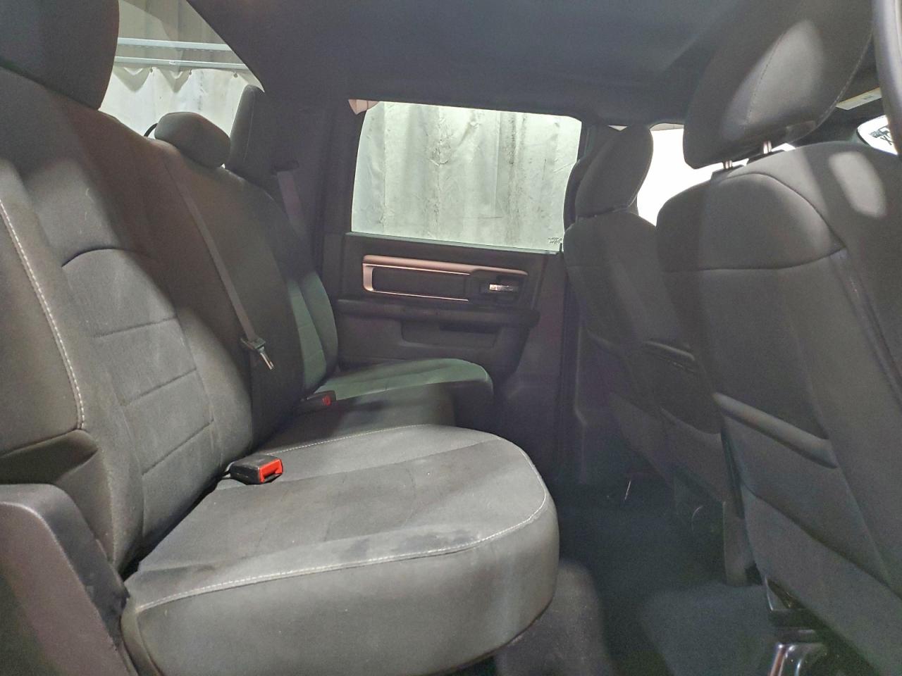 2024 RAM 1500 CLASSIC SLT photo 10