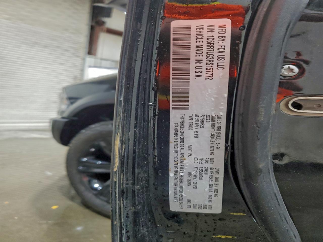 2024 RAM 1500 CLASSIC SLT photo 12