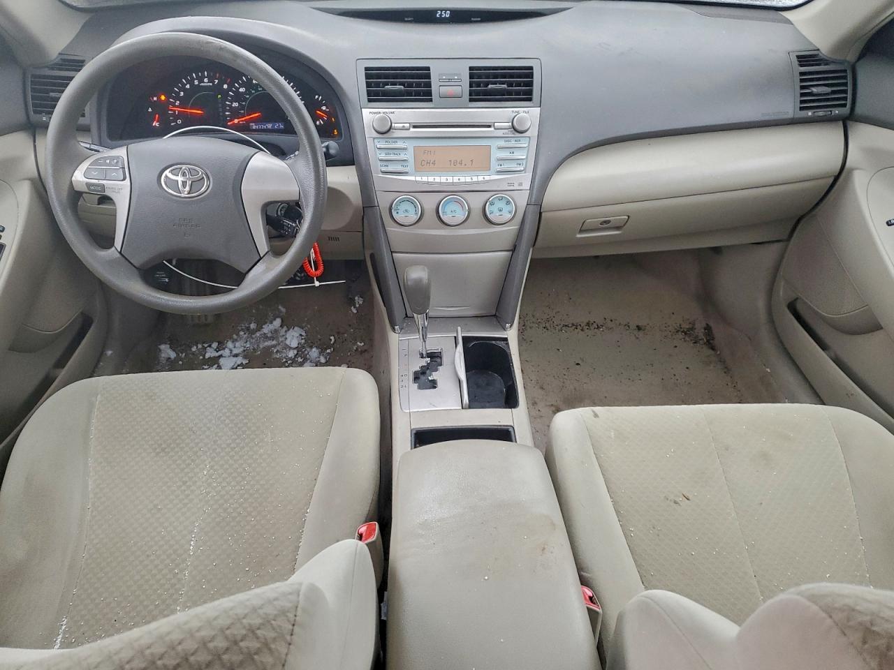 2009 TOYOTA CAMRY BASE photo 8