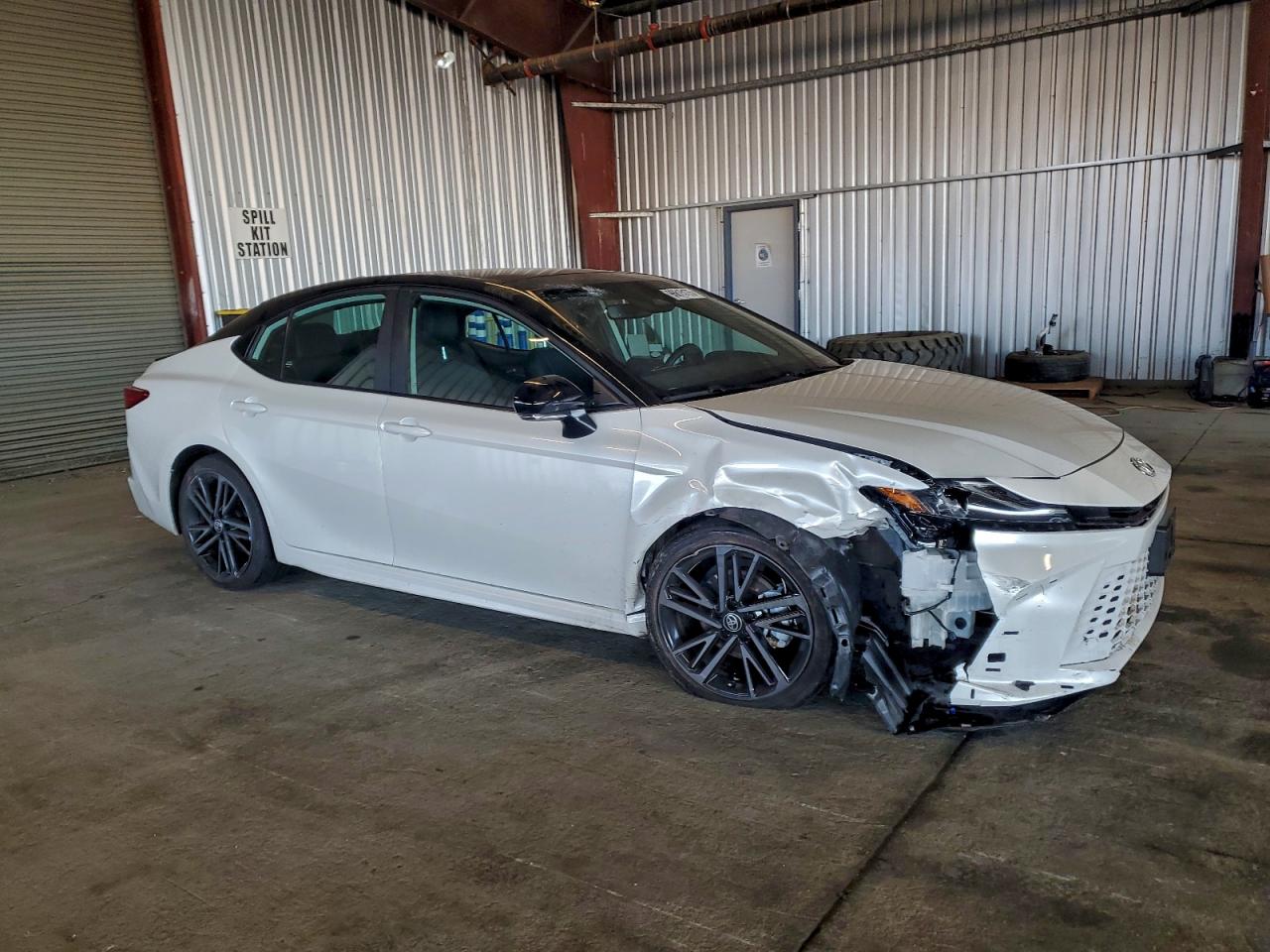 2025 TOYOTA CAMRY XSE photo 4