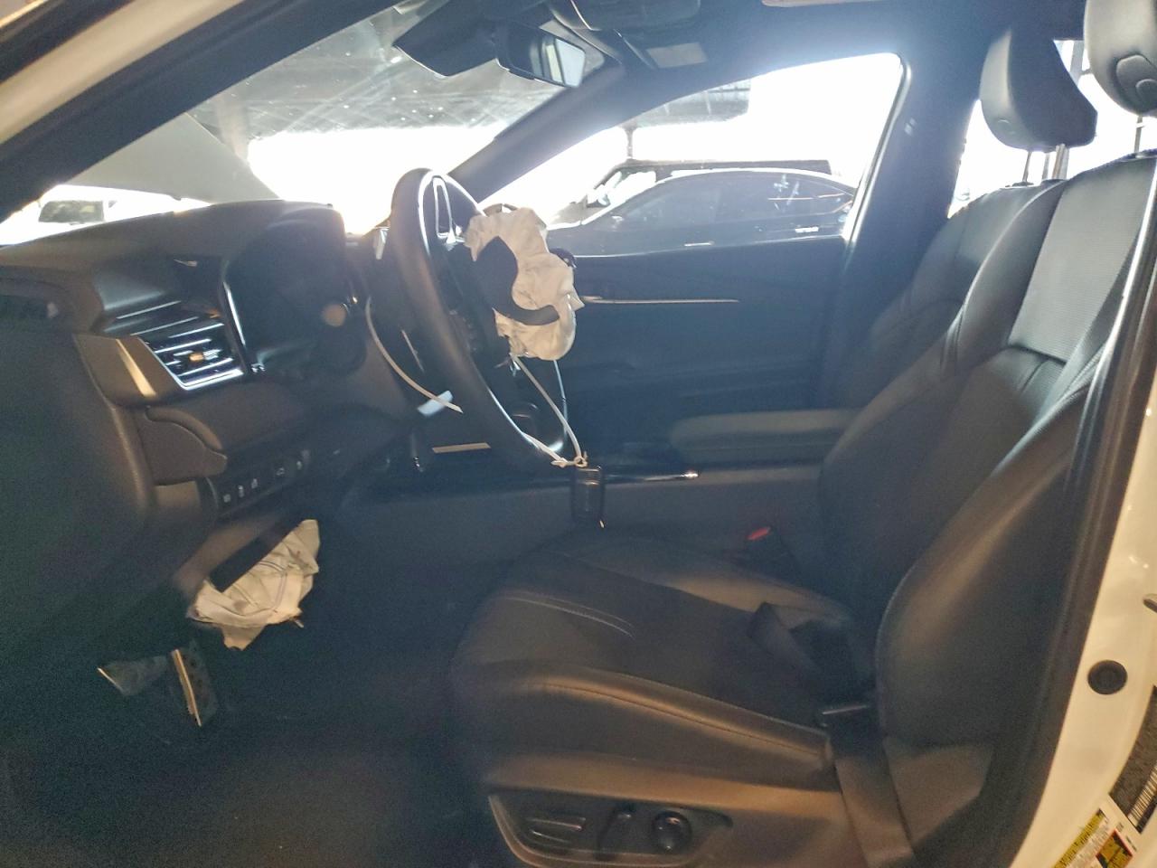 2025 TOYOTA CAMRY XSE photo 7