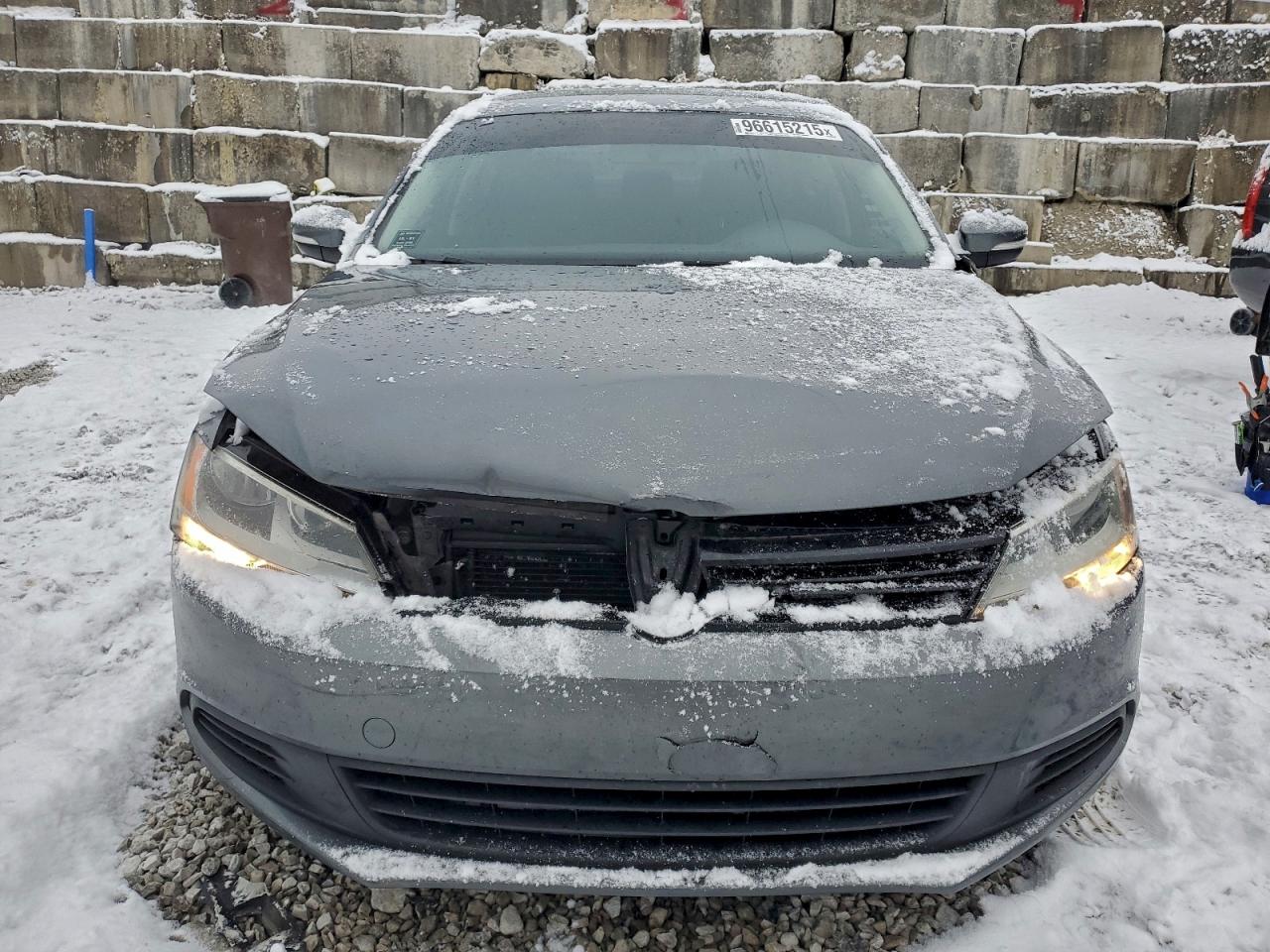 2012 VOLKSWAGEN JETTA SE photo 5