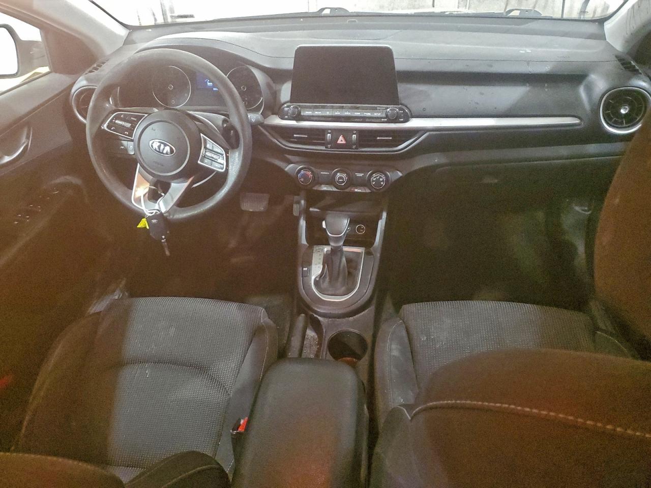 2021 KIA FORTE FE photo 8