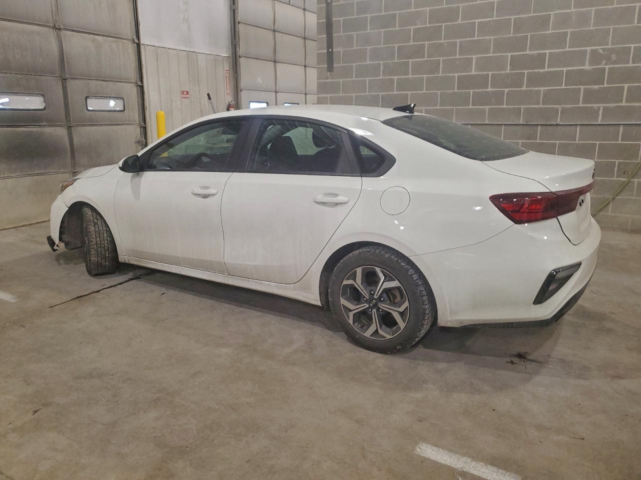 2021 KIA FORTE FE photo 2