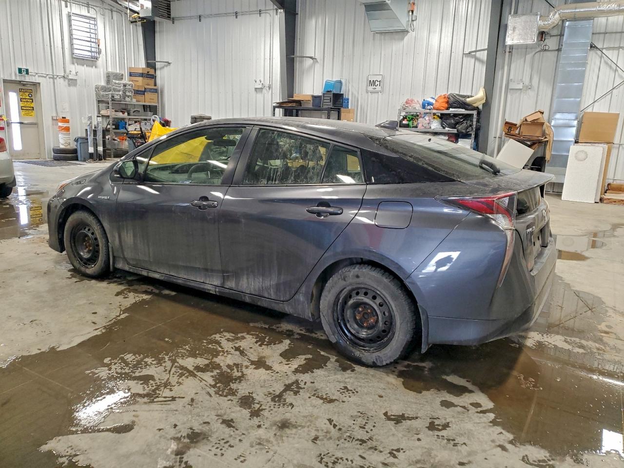 2018 TOYOTA PRIUS photo 2