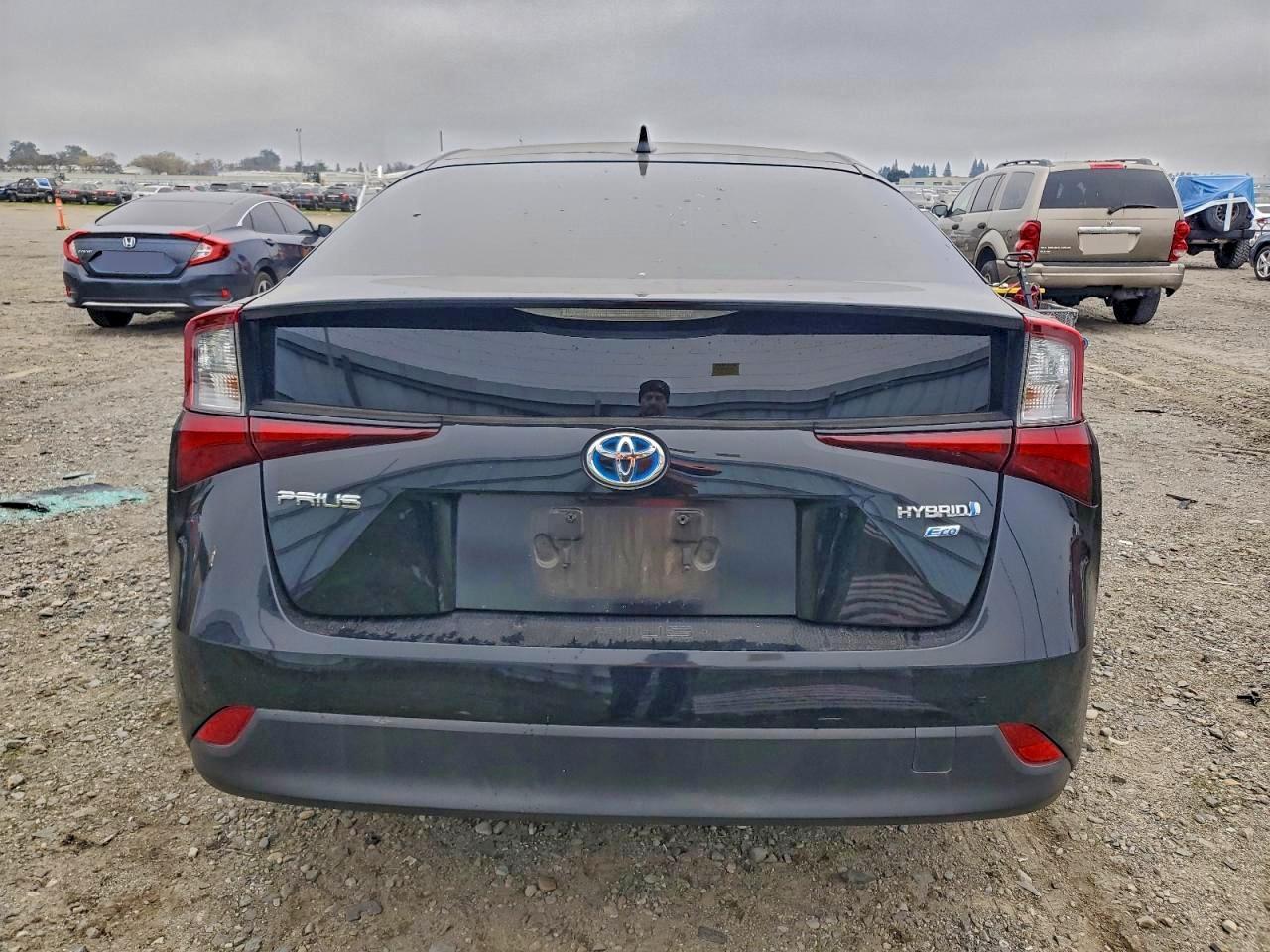 2019 TOYOTA PRIUS photo 6