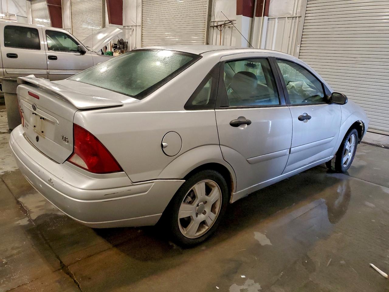 2003 FORD FOCUS ZTS photo 3