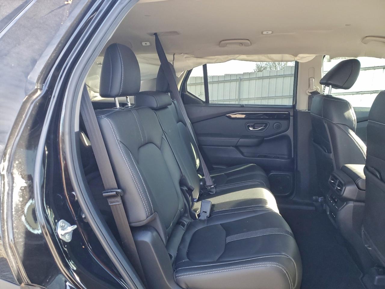 2025 HONDA PILOT EXL photo 11