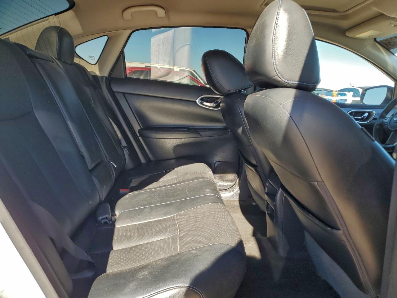 2016 NISSAN SENTRA S photo 10