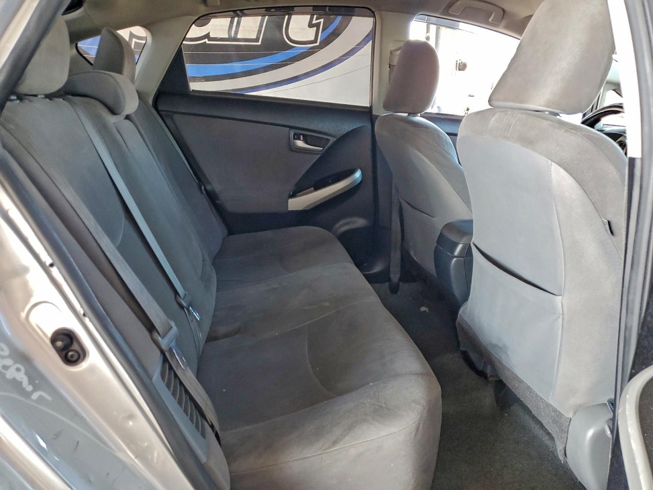 2015 TOYOTA PRIUS photo 10