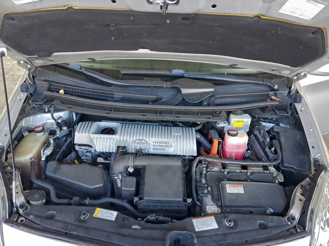 2015 TOYOTA PRIUS photo 11