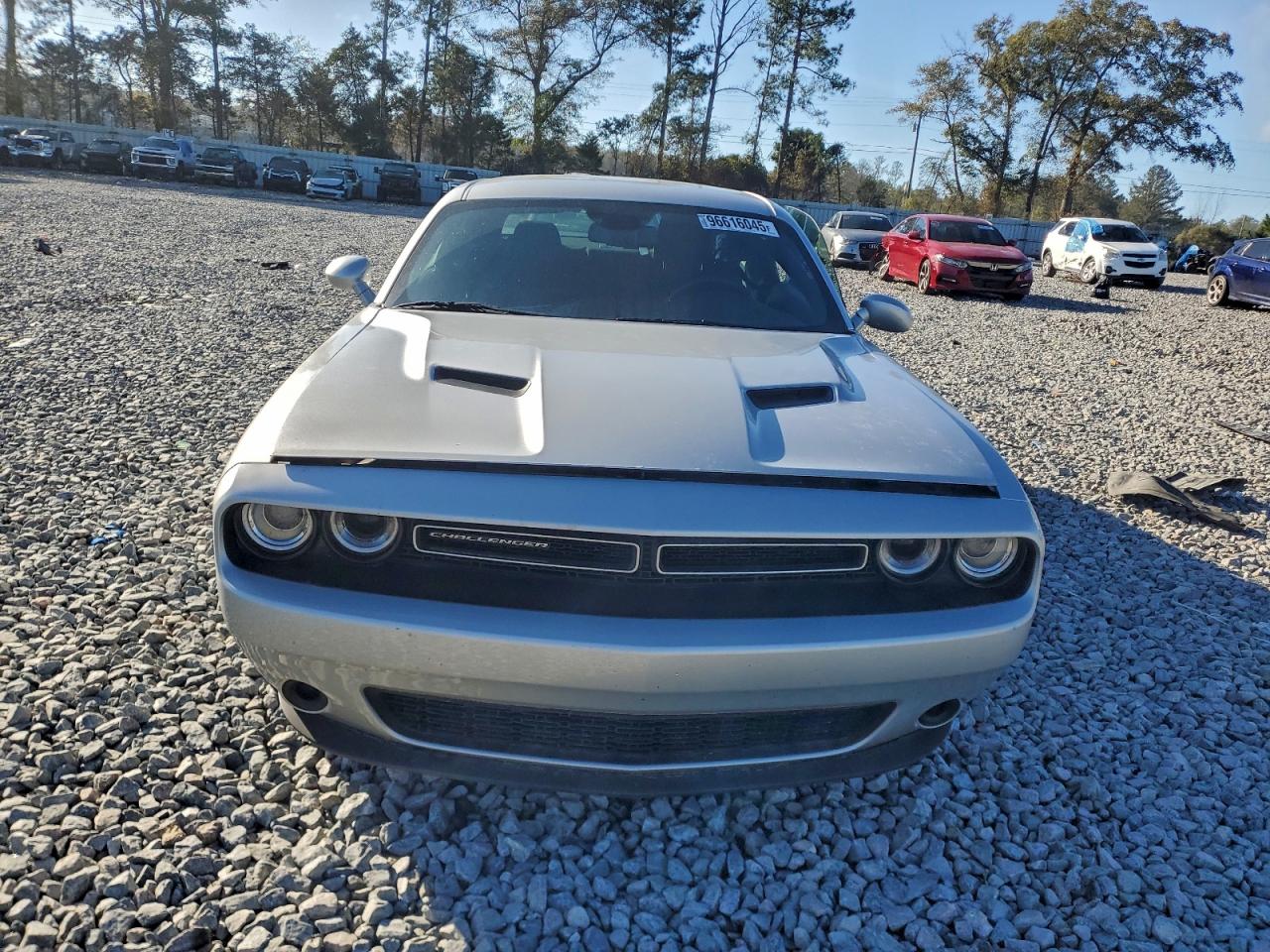 2023 DODGE CHALLENGER SXT photo 5