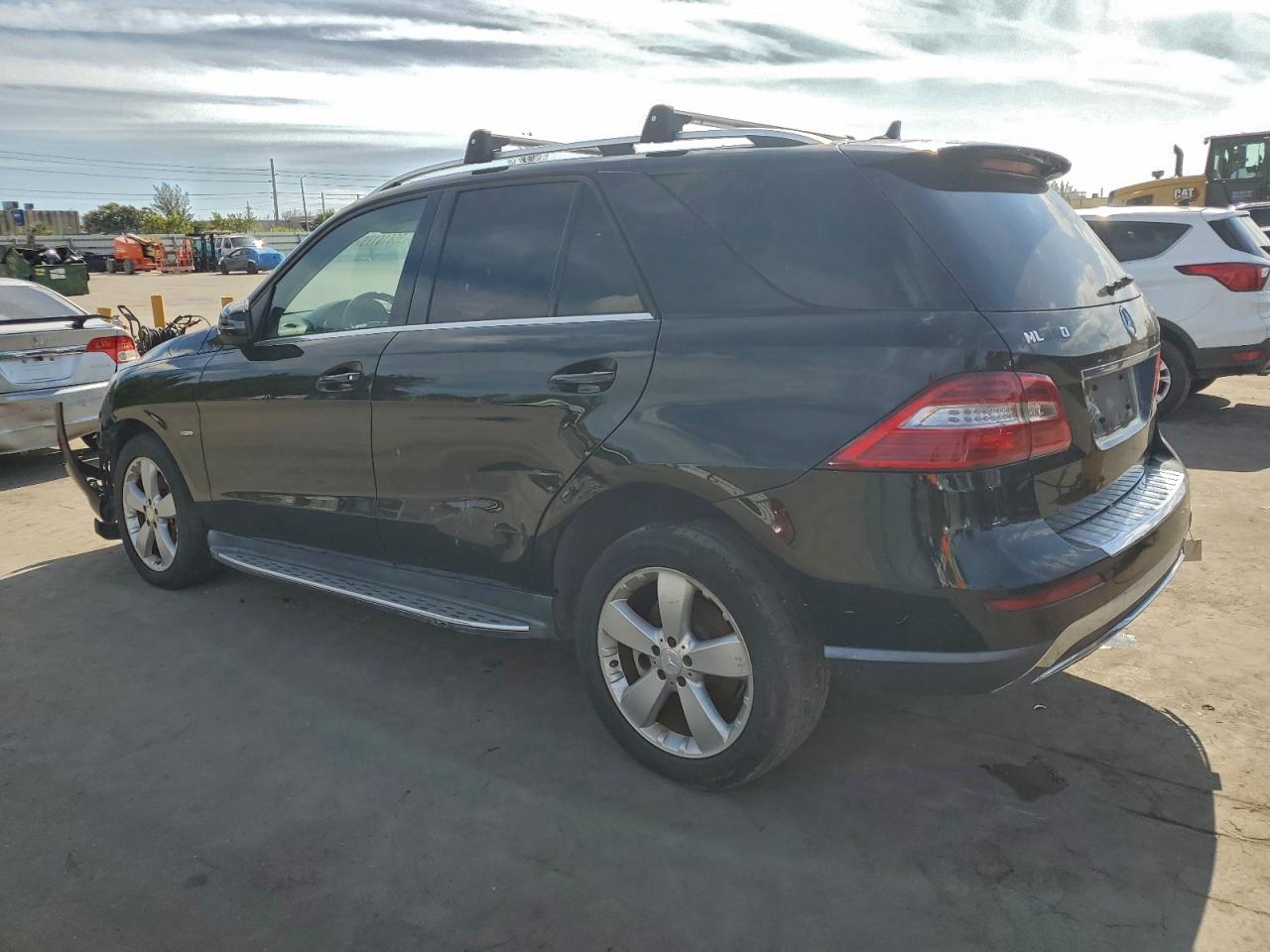 2012 MERCEDES-BENZ ML 350 4MATIC photo 2