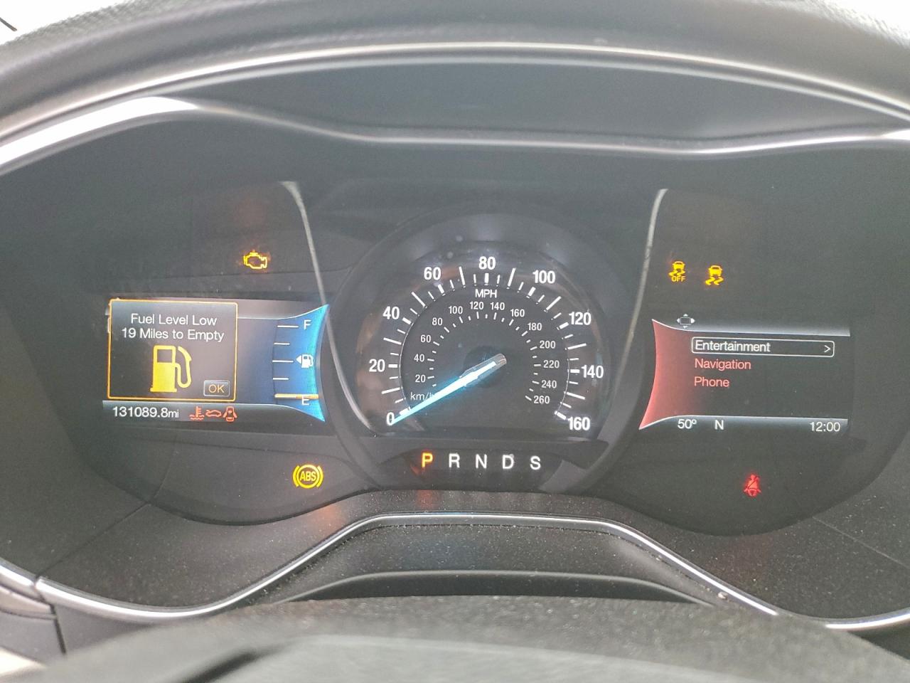 2017 FORD FUSION SE photo 9
