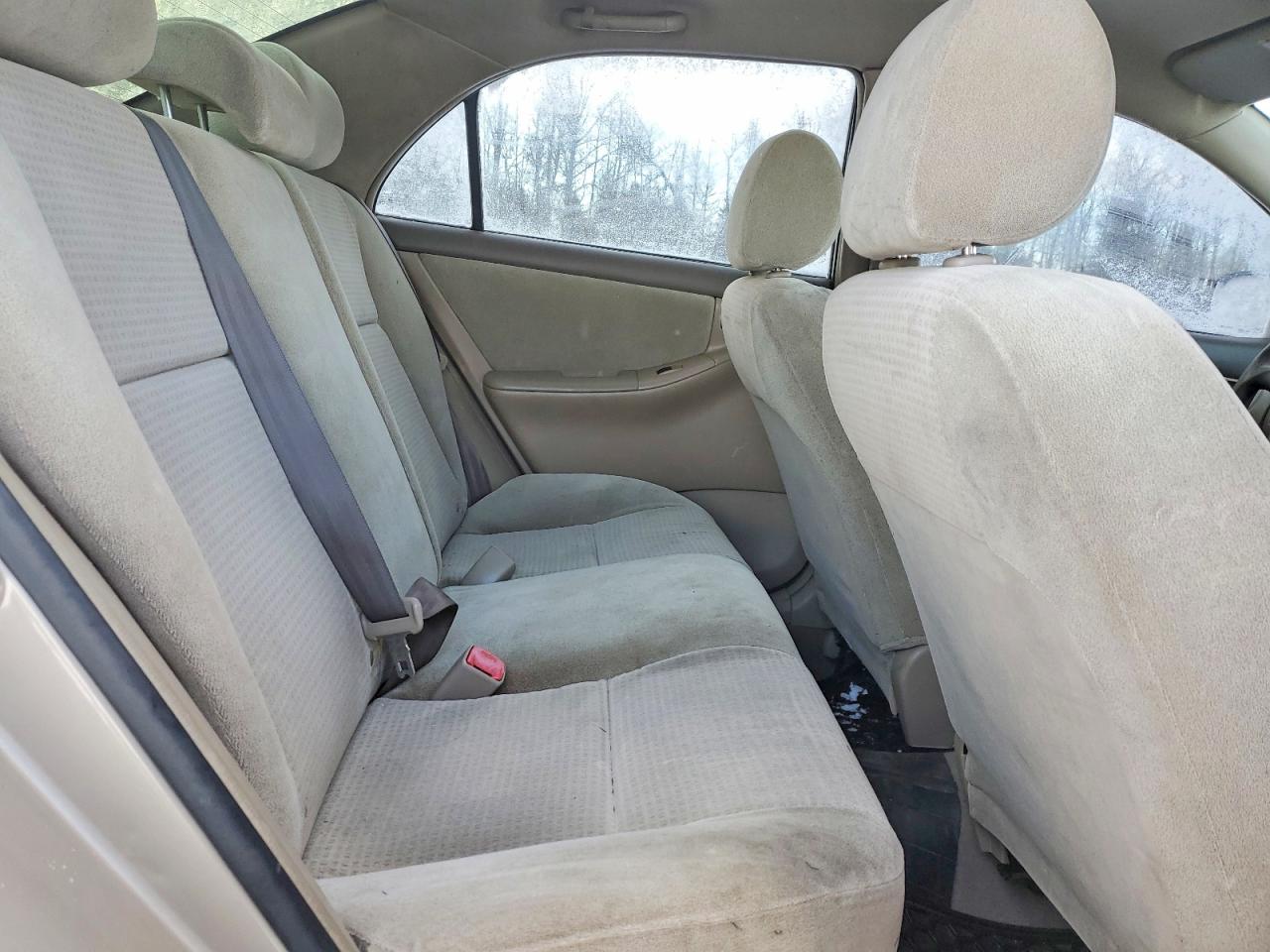 2005 TOYOTA COROLLA CE photo 10