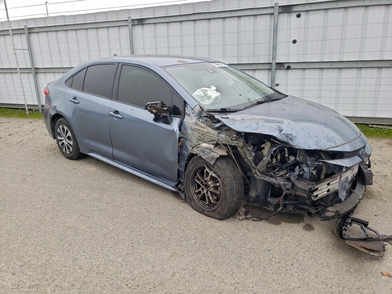 2020 TOYOTA COROLLA LE photo 4