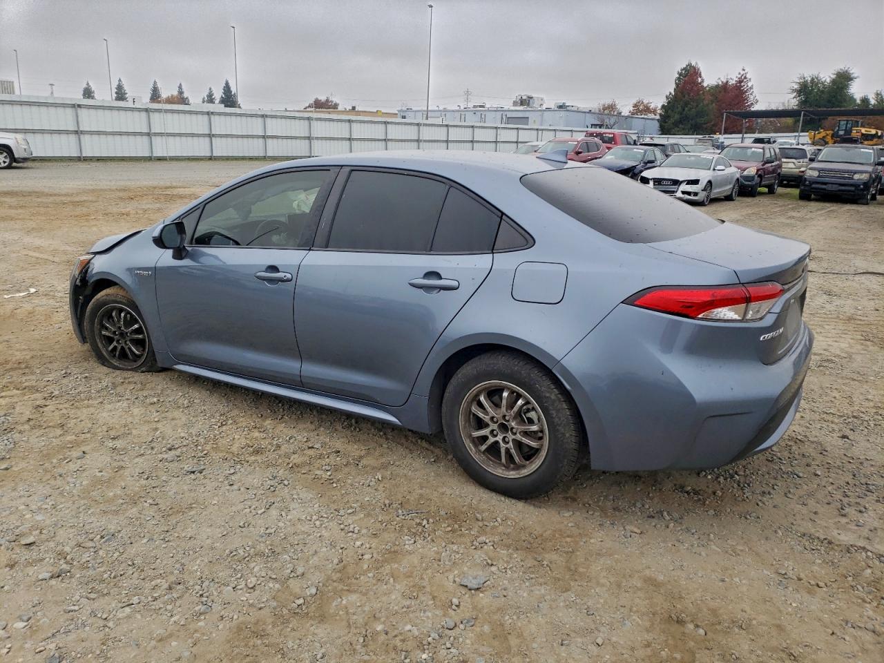 2020 TOYOTA COROLLA LE photo 2