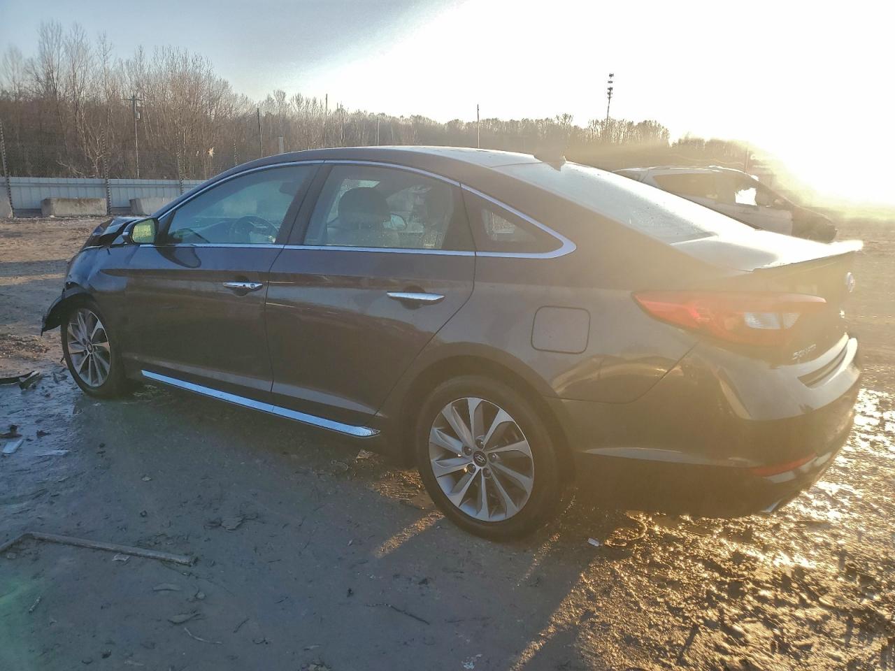 2015 HYUNDAI SONATA SPORT photo 2