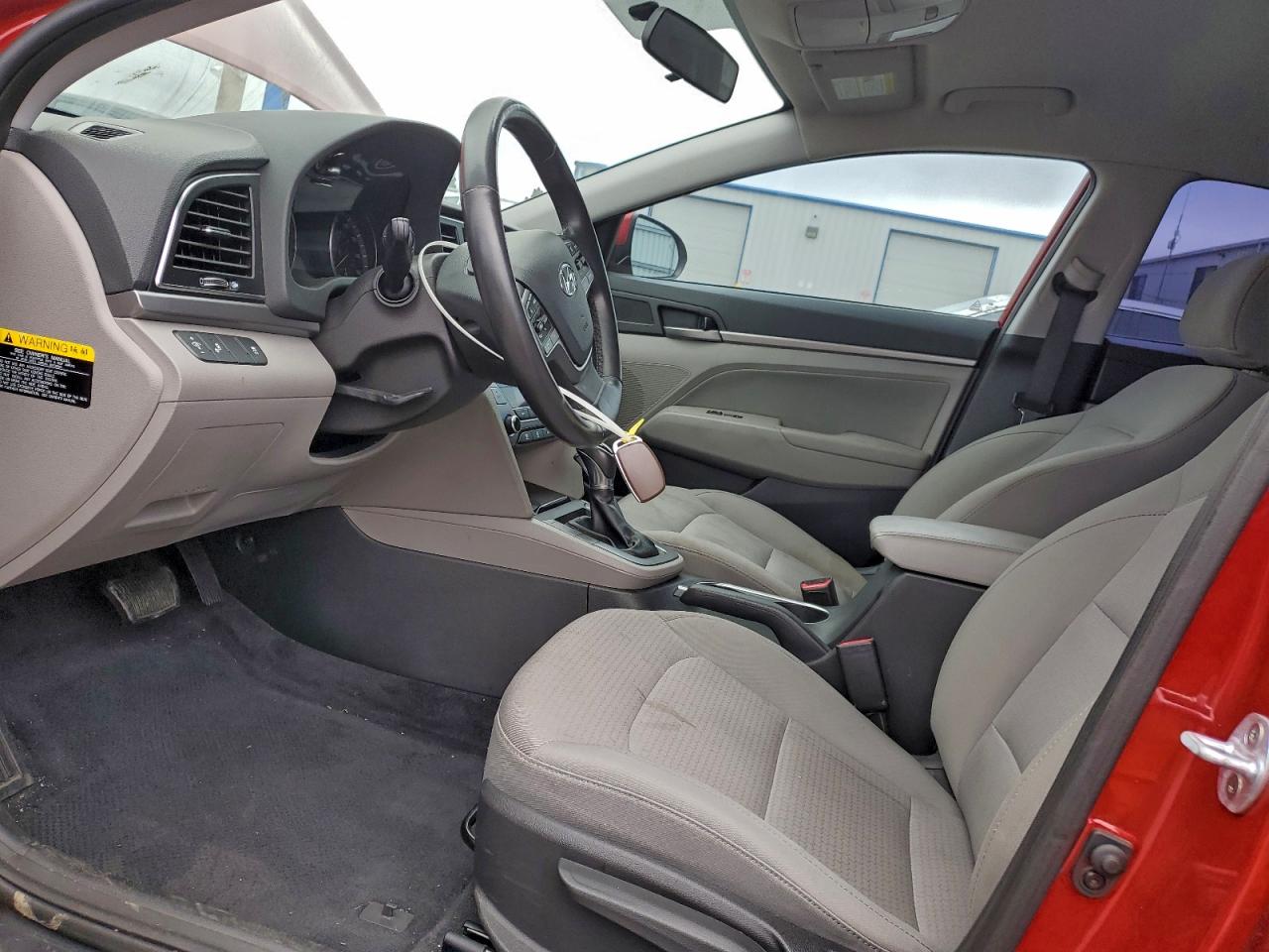 2017 HYUNDAI ELANTRA SE photo 7