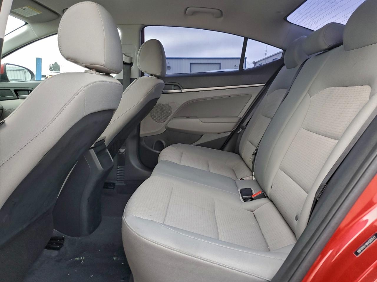 2017 HYUNDAI ELANTRA SE photo 10