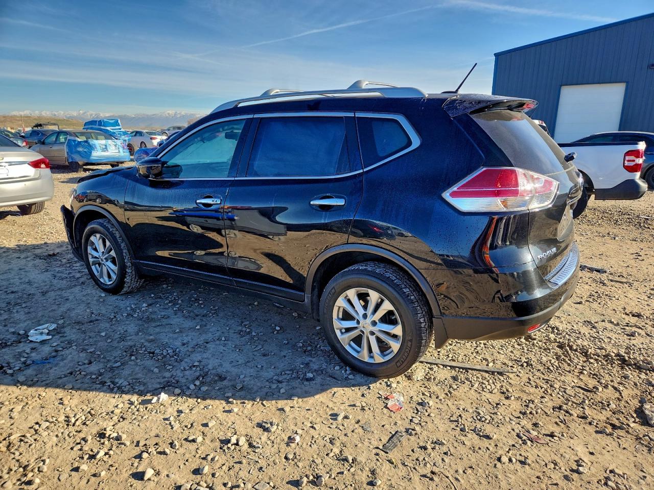 2016 NISSAN ROGUE S photo 2