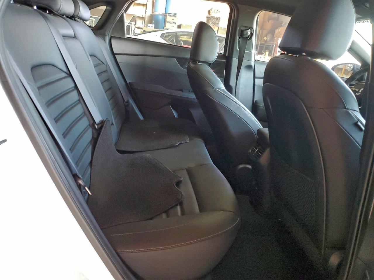2023 KIA FORTE GT LINE photo 10