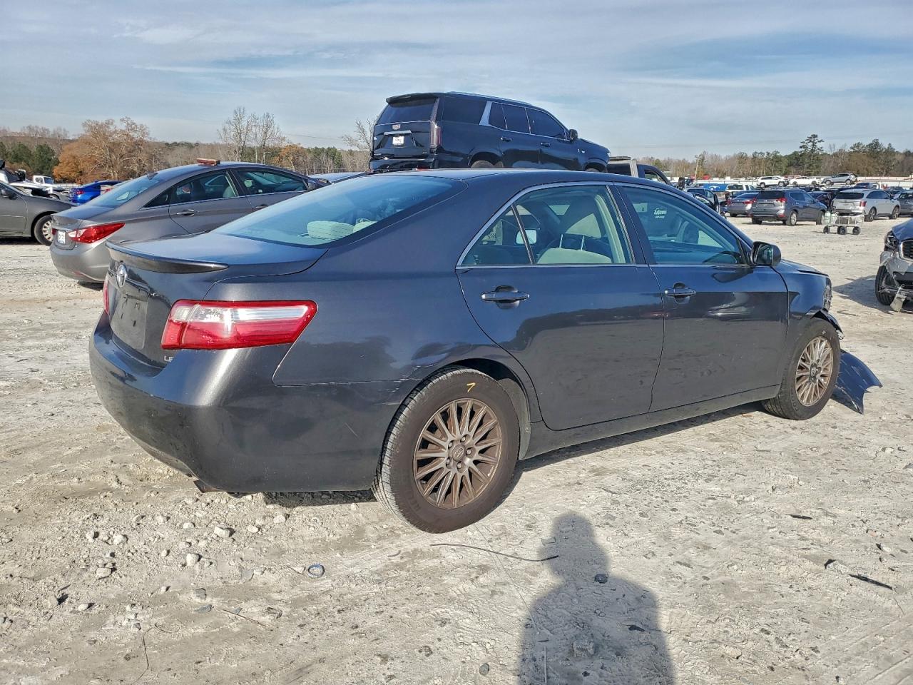 2009 TOYOTA CAMRY BASE photo 3