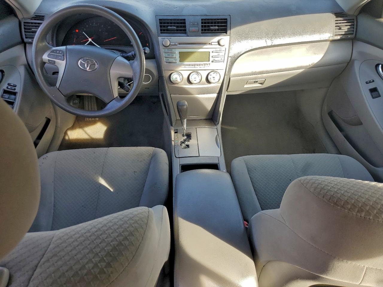 2009 TOYOTA CAMRY BASE photo 8