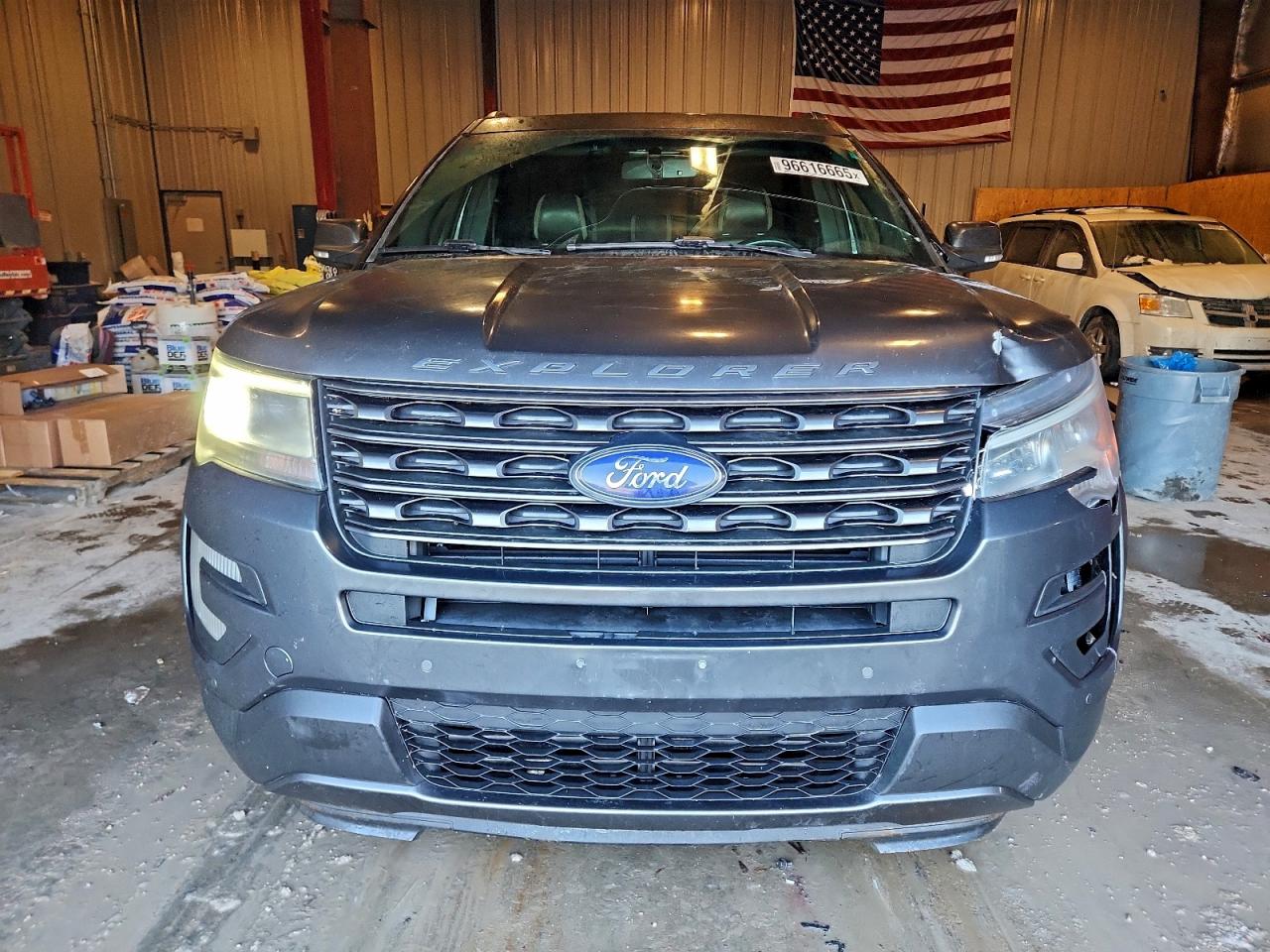 2017 FORD EXPLORER XLT photo 5