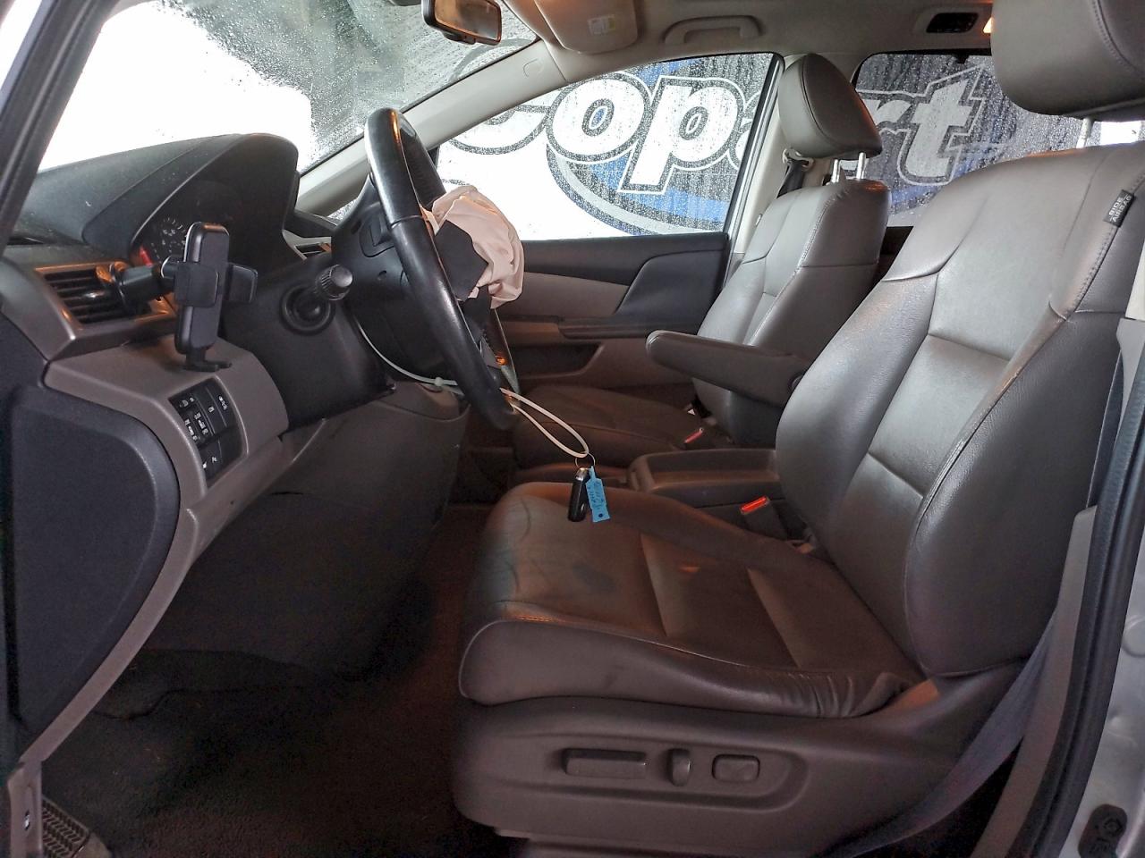 2016 HONDA ODYSSEY TOURING photo 7
