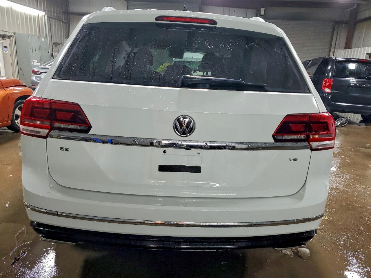 2018 VOLKSWAGEN ATLAS SE photo 6