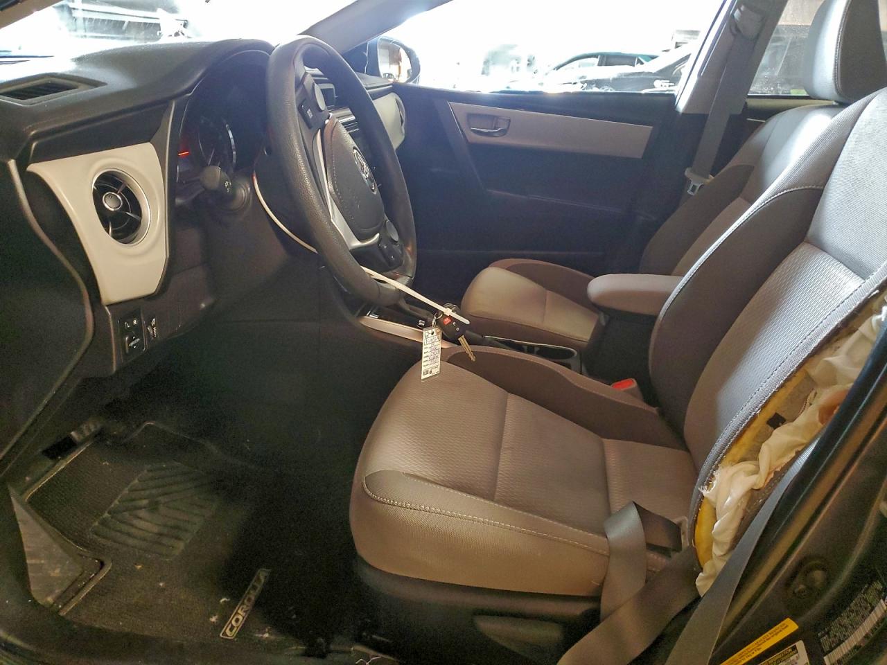 2019 TOYOTA COROLLA L photo 7