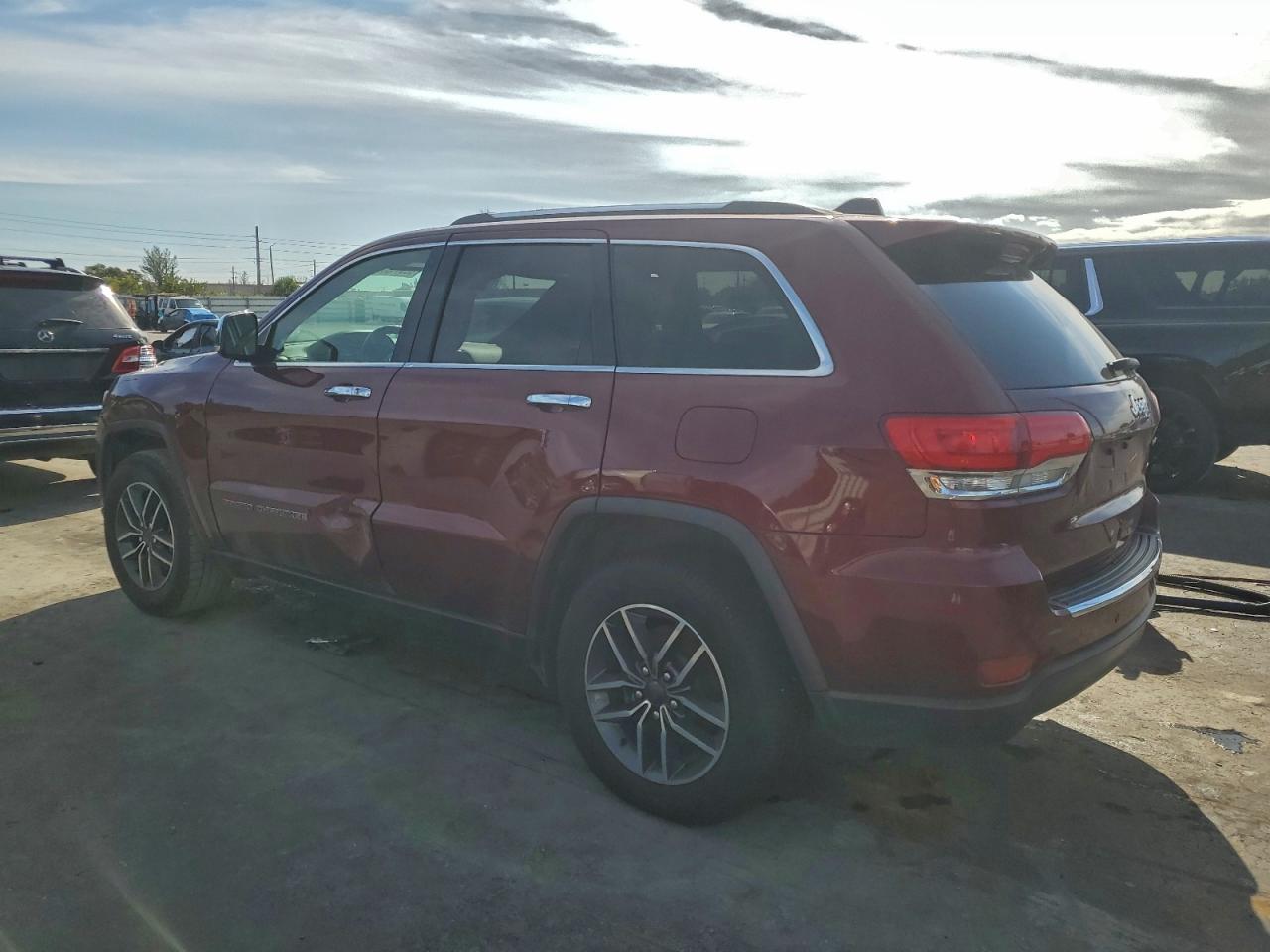 2019 JEEP GRAND CHEROKEE LIMITED photo 2