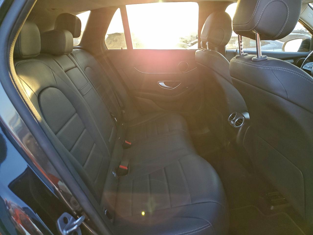 2021 MERCEDES-BENZ GLC 300 photo 11