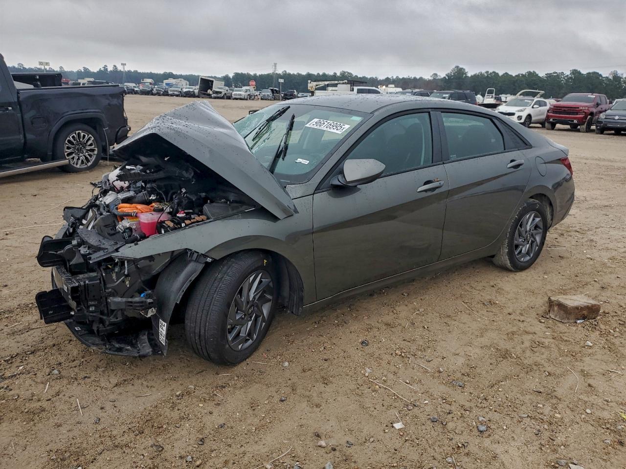 2025 HYUNDAI ELANTRA