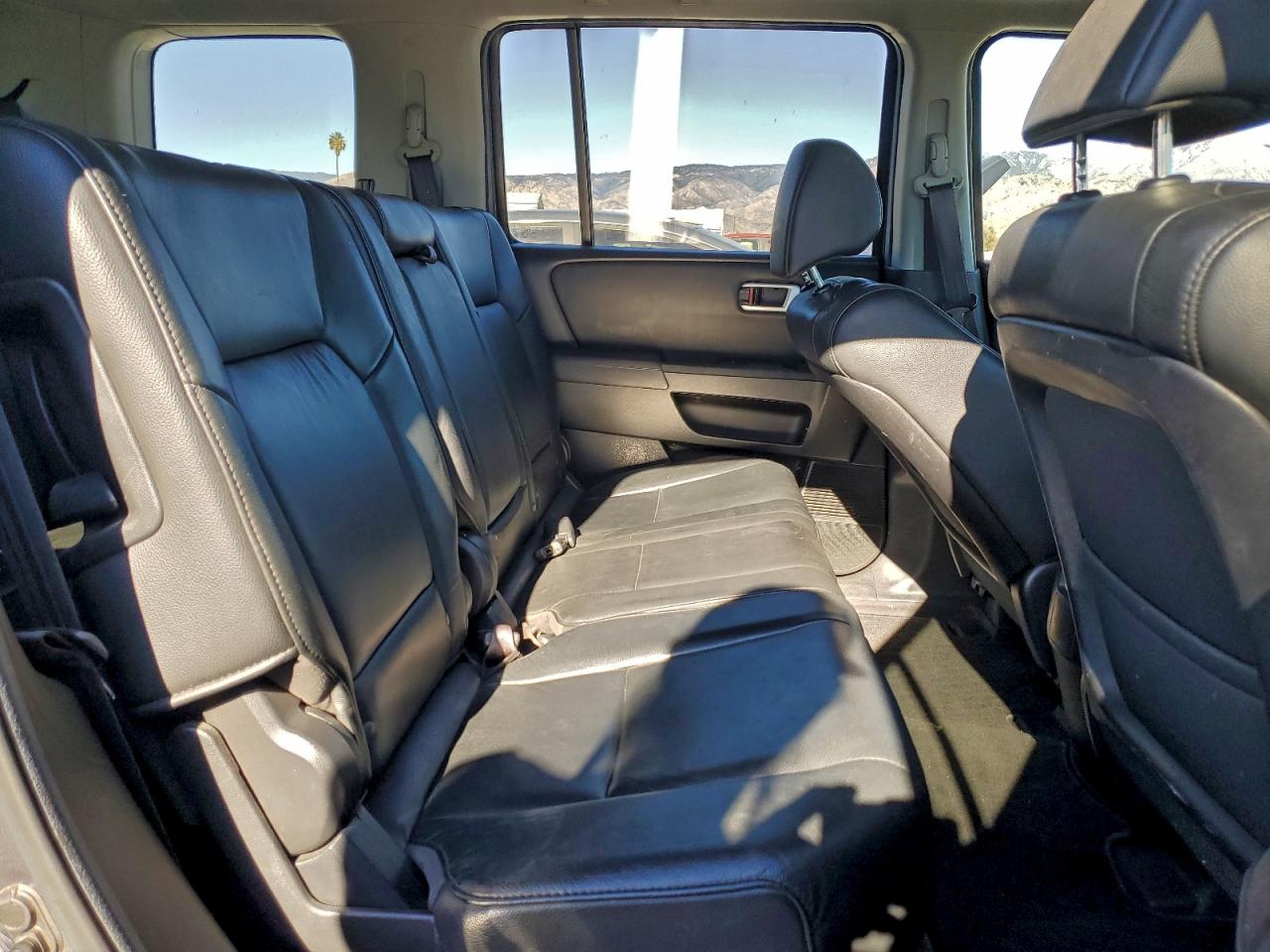 2012 HONDA PILOT EXL photo 11