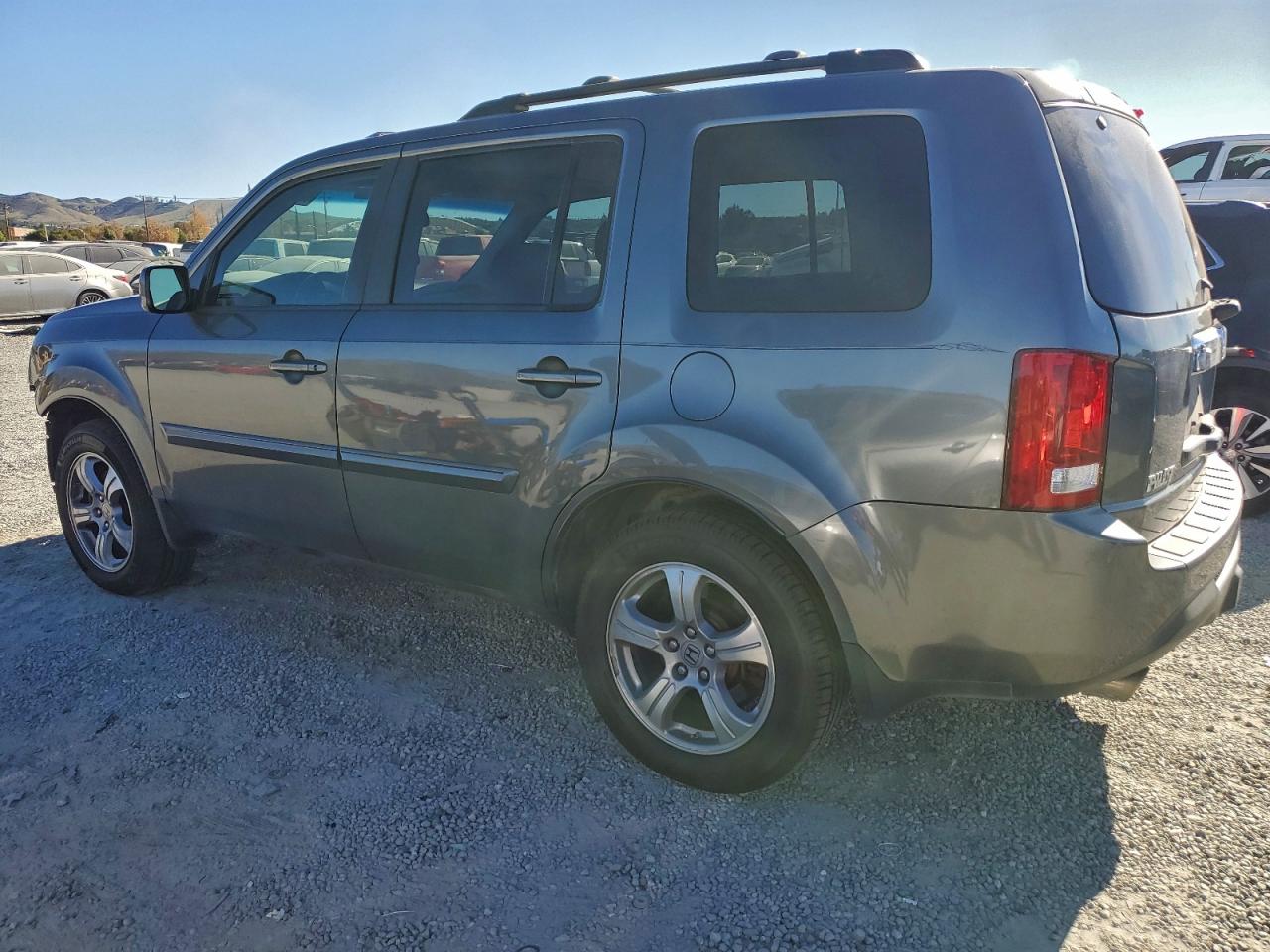 2012 HONDA PILOT EXL photo 2