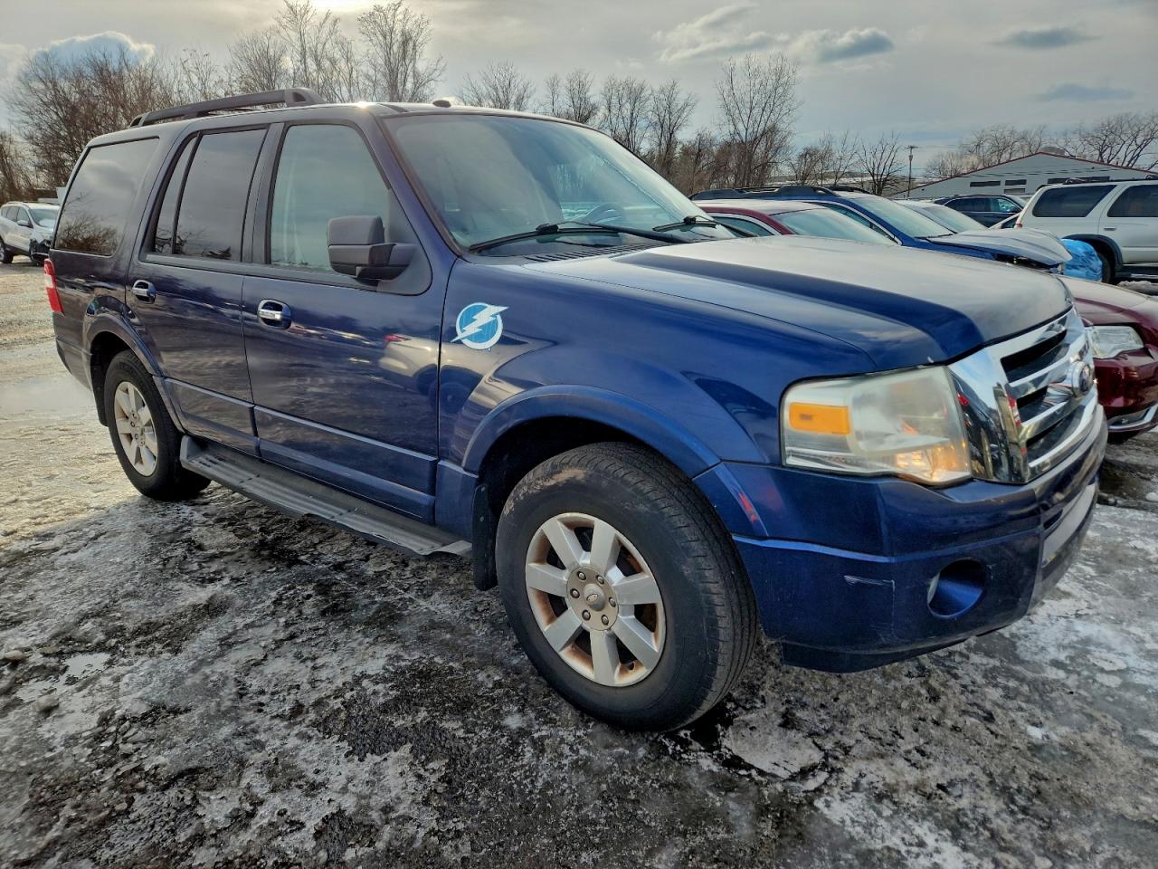 2010 FORD EXPEDITION XLT photo 4