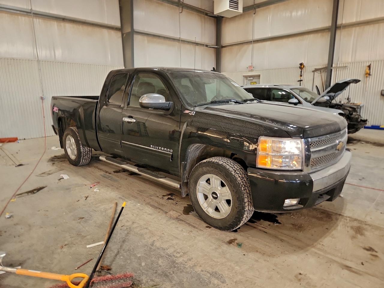 2010 CHEVROLET SILVERADO K1500 LTZ photo 4