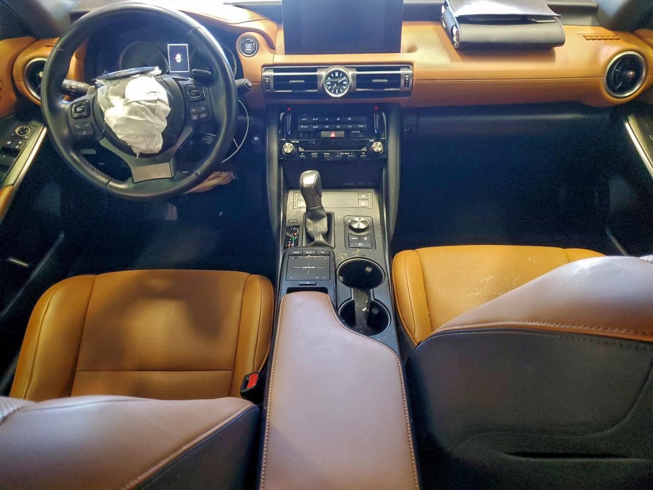 2022 LEXUS IS 300 photo 8