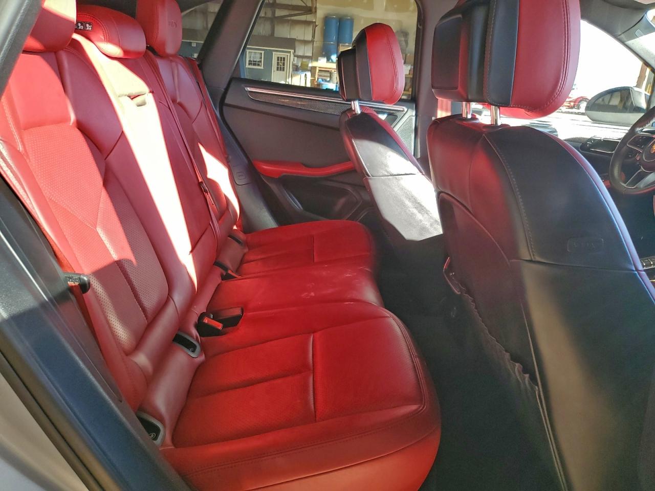 2018 PORSCHE MACAN GTS photo 10