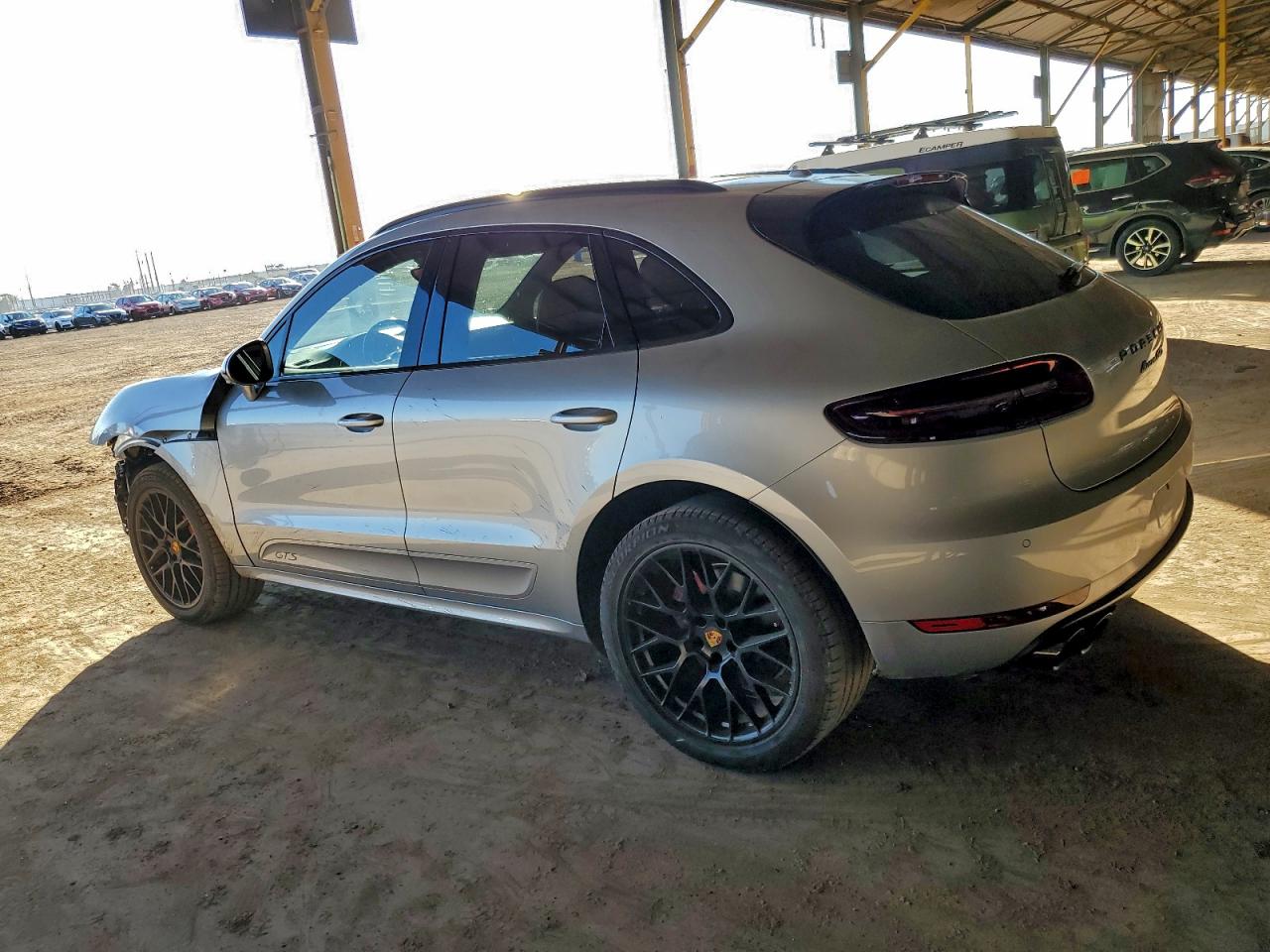 2018 PORSCHE MACAN GTS photo 2