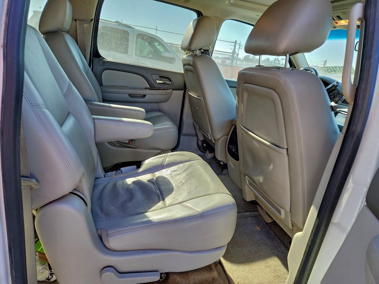 2013 CHEVROLET SUBURBAN K1500 LTZ photo 11