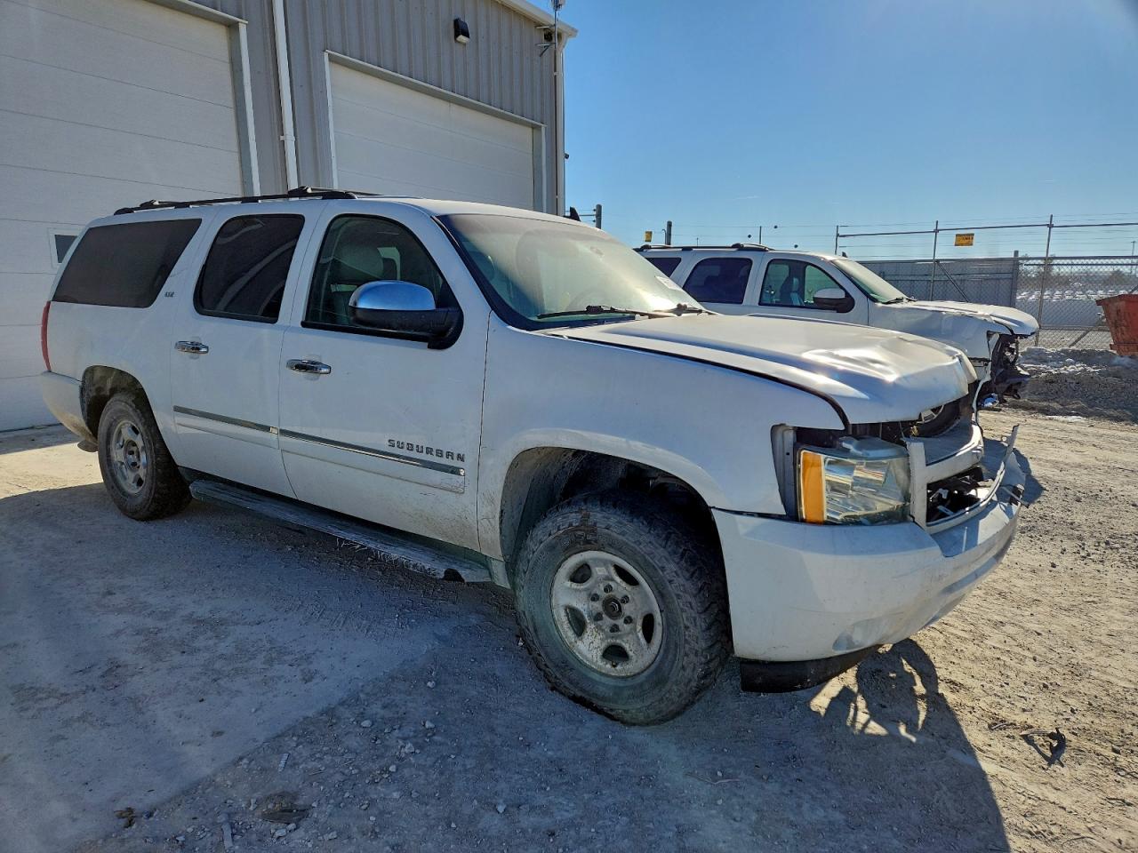 2013 CHEVROLET SUBURBAN K1500 LTZ photo 4