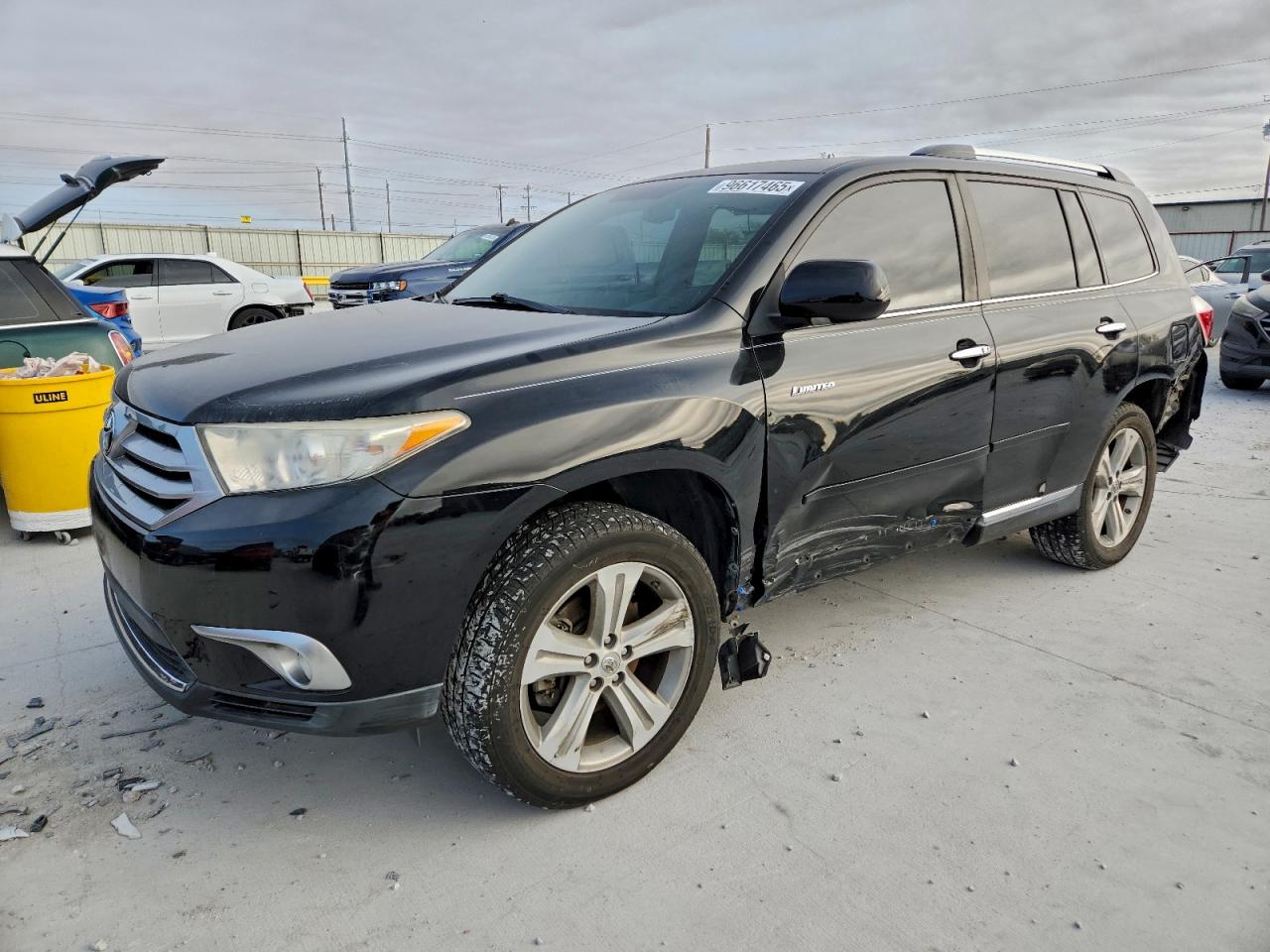 2011 TOYOTA HIGHLANDER