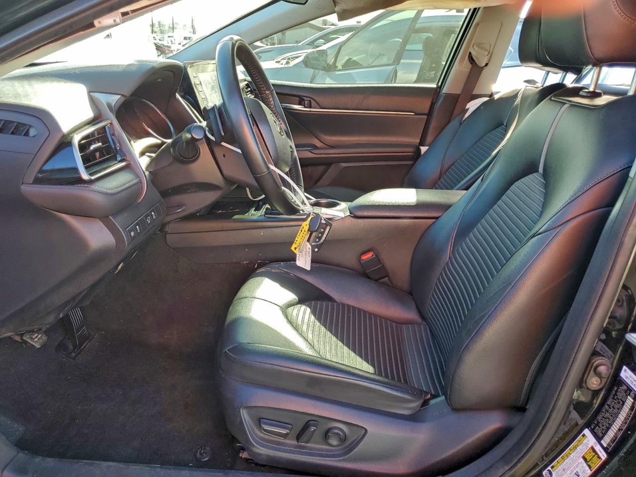 2023 TOYOTA CAMRY SE NIGHT SHADE photo 7