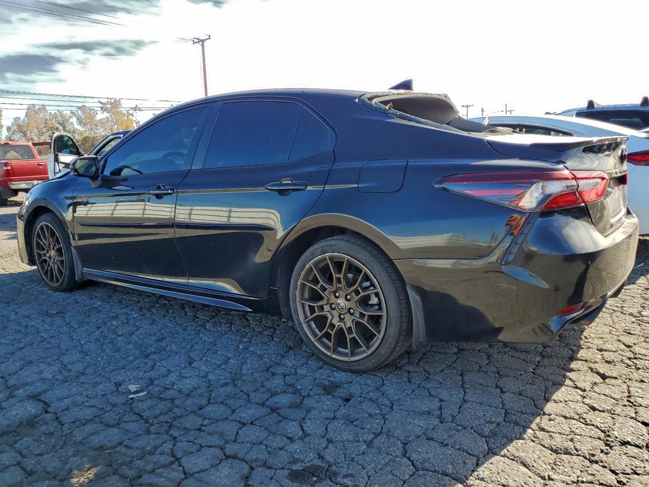 2023 TOYOTA CAMRY SE NIGHT SHADE photo 2