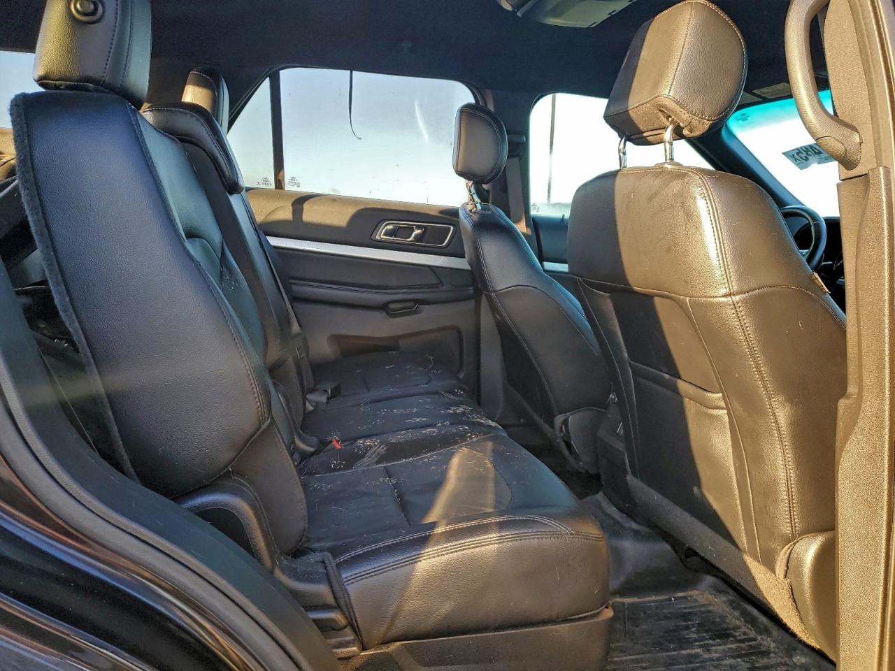 2016 FORD EXPLORER XLT photo 11